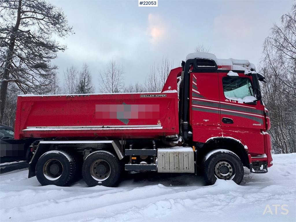 Mercedes-Benz Arocs 6x4 Tipper Truck 2015 22053 Arocs 6x4 Tipper 2015 1 Tipper trucks image 3