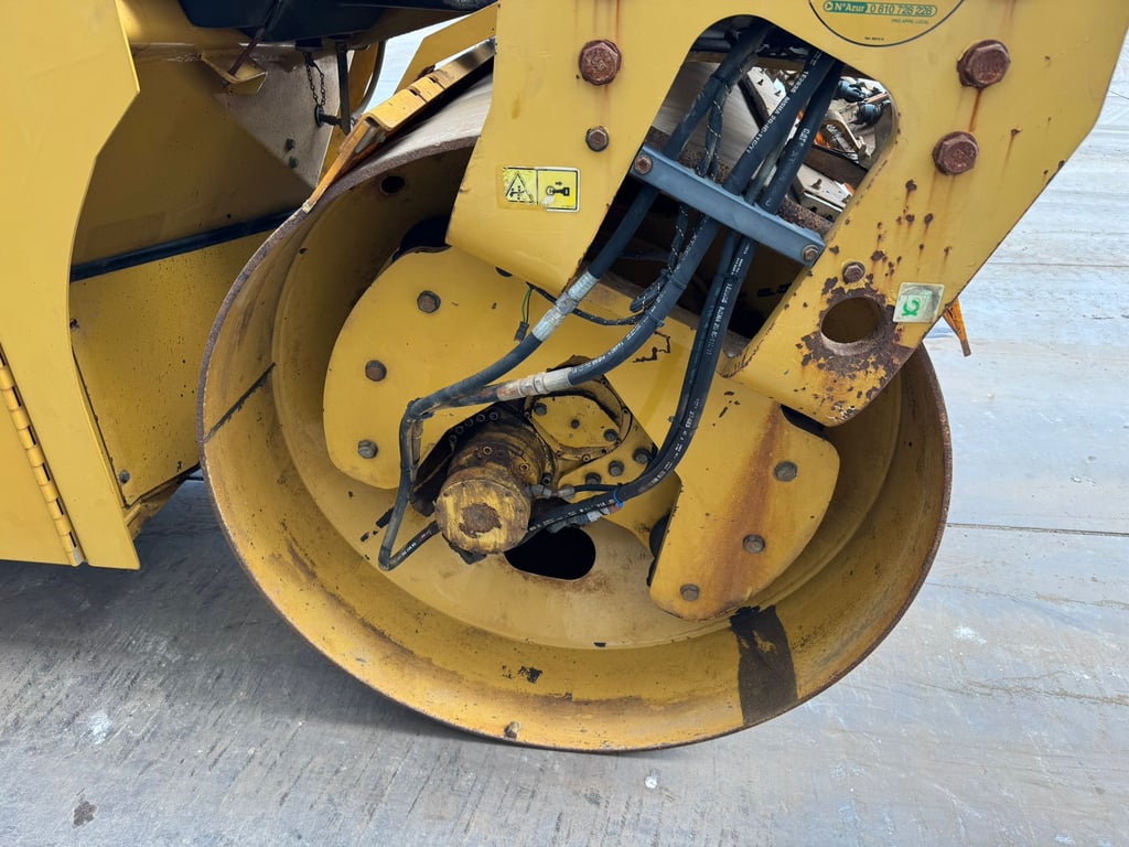 Caterpillar CD54B 2015 00033516 CD54B 2015 1 image 11
