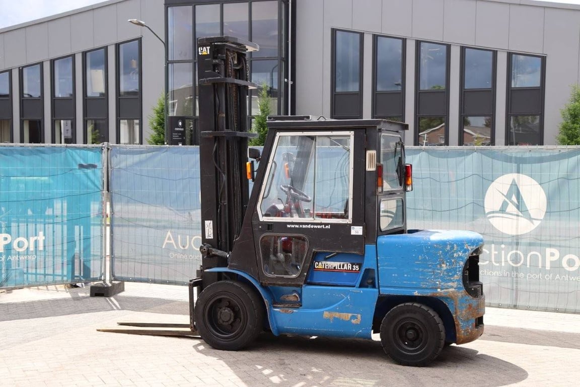 Forklift Caterpillar DP35K Diesel 3500kg 4.5m 2001 2001 DP35K 2001 1 Forklift image 3