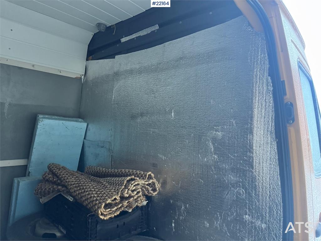 Mercedes-Benz 416 CDI Sprinter with tail lift 2005 22164 416 CDI Sprinter with tail lift 2005 1 Closed vans image 9