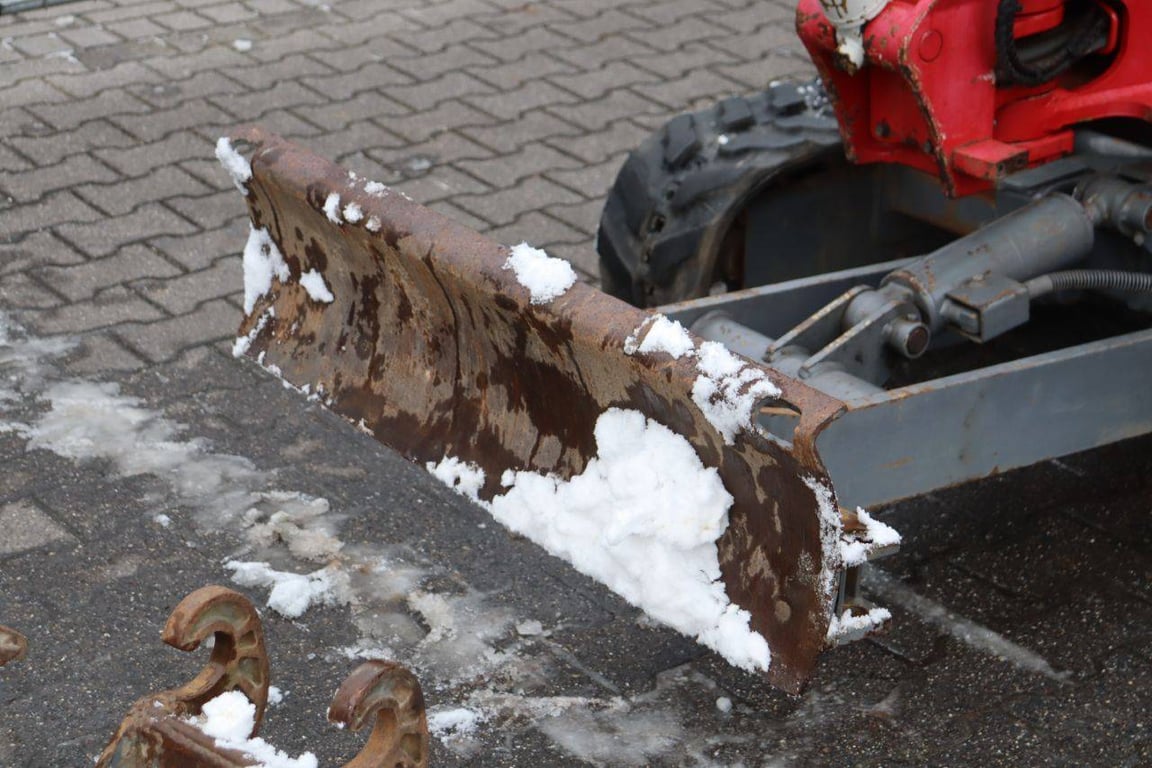 Mini excavator Takeuchi TB219 Diesel 12kW 2013 2013 TB219 2013 1 image 14