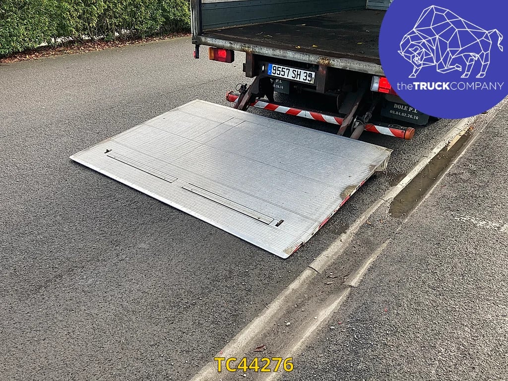Iveco EuroCargo 100 E15 2002 TC44276 EuroCargo 100 E15 2002 1 image 15