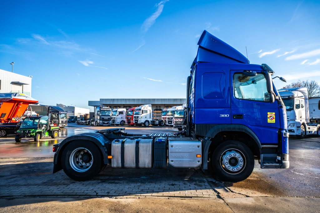 VOLVO FM 380 - 249.239 KM 2019 E65027 FM 380 - 249.239 KM 2019 1 image 3