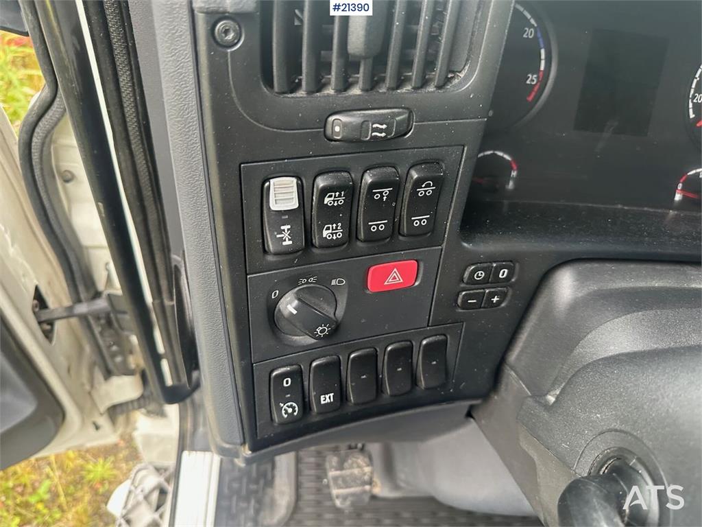 Scania R380 6x2 tanker truck with eurotank body. 2009 21390 R380 6x2 tanker truck with eurotank body. 2009 1 image 13