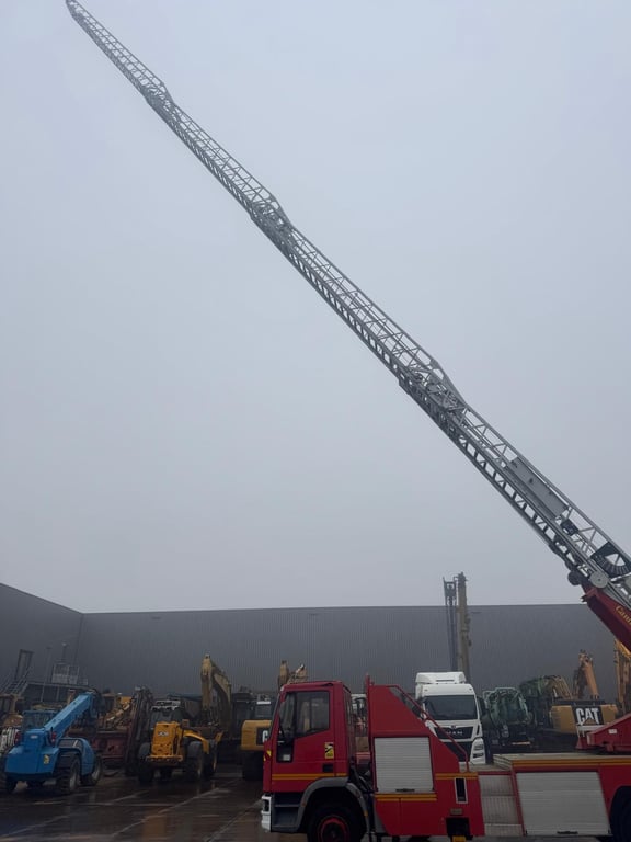 Iveco 130E23 4x2 Firetruck 1997 00033122 130E23 4x2 Firetruck 1997 1 image 11