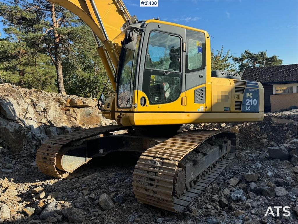 Komatsu PC210LC-8 Crawler Excavator w/ 2 Buckets, Tilt and 2013 21438 PC210LC-8 Crawler Excavator w/ 2 Buckets, Tilt and 2...