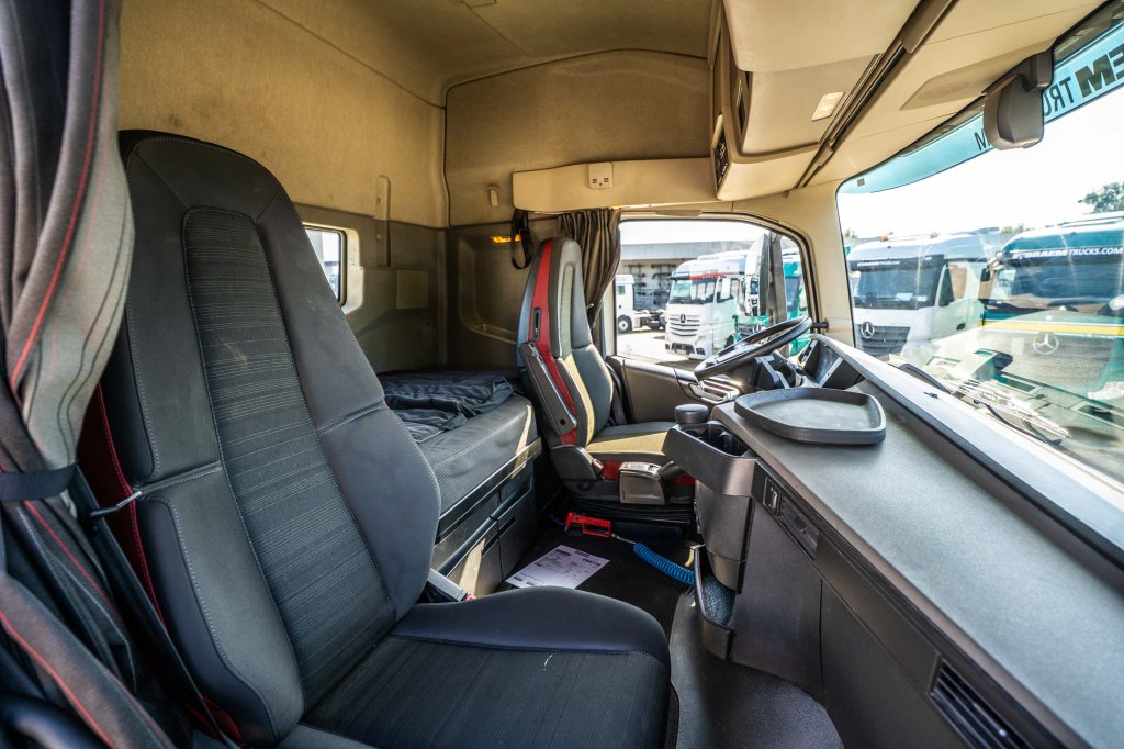 VOLVO FH 500 +KIPHYDR. 2017 E64138 FH 500 +KIPHYDR. 2017 1 image 14