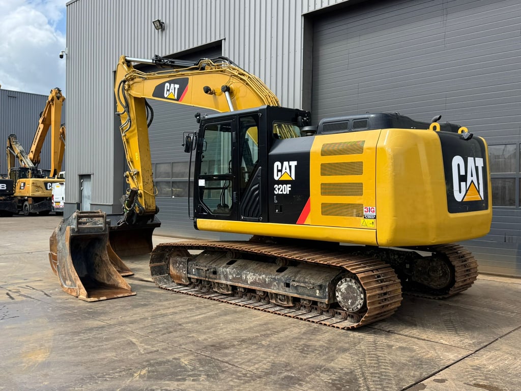 Caterpillar 320FL incl. 3 x Bucket 2017 00033459 320FL incl. 3 x Bucket 2017 1 image 3