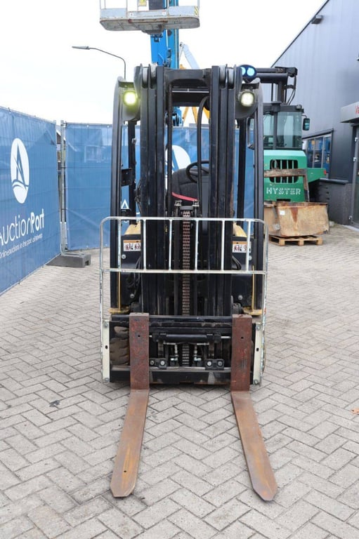 Forklift Yale ERP16VF Electric 1570kg 4.6m 2016 2016 ERP16VF 2016 1 Forklift image 8
