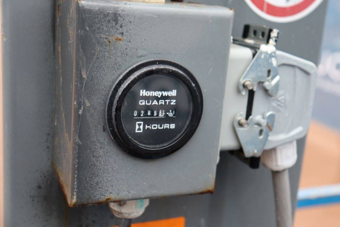 SkyJack SJ12 Electric Mast Lift 5.6m 2015 2015 SJ 12 2015 1 image 15