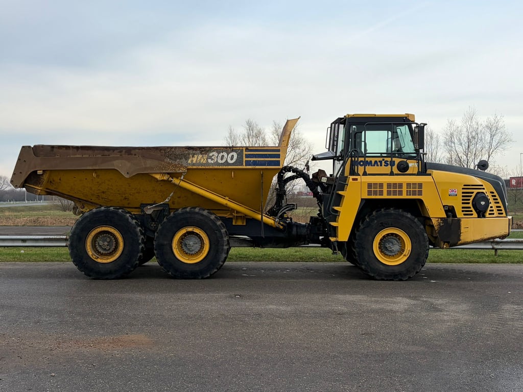 Komatsu HM300-3 2015 00033755 HM300-3 2015 1 image 6