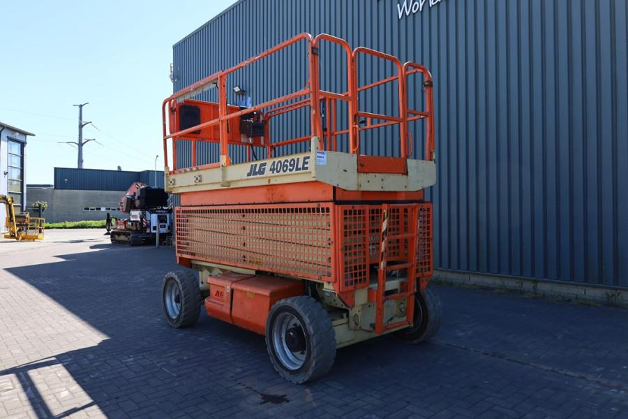 JLG 4069LE Electric, 14.2m Working Height, 360kg Capac 2008 JLG - 4069LE - 90287 4069LE Electric, 14.2m Working Height, 36...