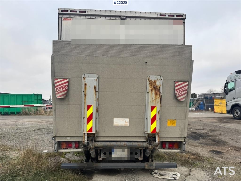 MAN TGL 12.210 4x2 box truck with full side opening 2008 22028 TGL 12.210 4x2 box with full side opening 2008 1 image 8