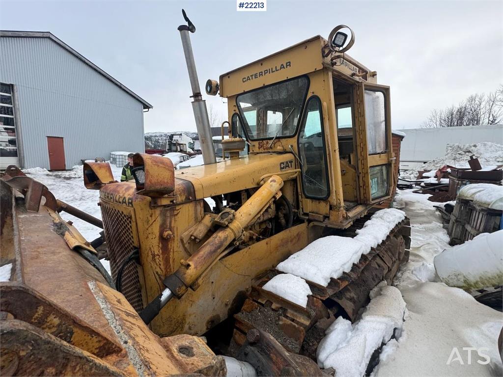 CAT D5B 1980 22213 D5B 1980 1 Dozers image 2