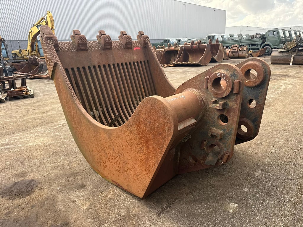 Caterpillar Skeletonbucket Caterpillar 374 70001925 Skeletonbucket Caterpillar 374 1 image 3