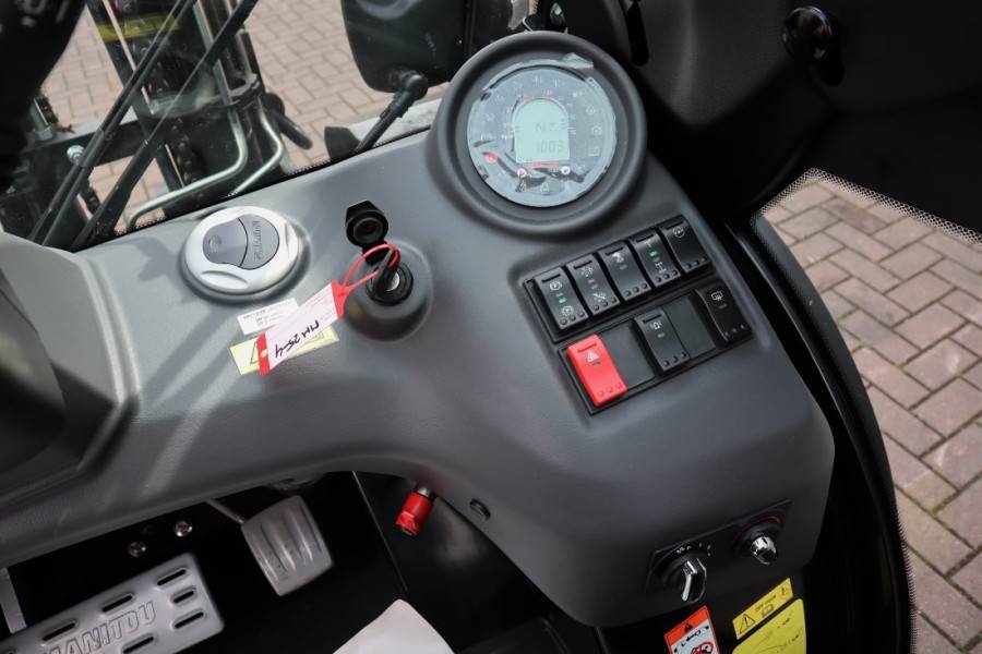 Manitou MC25-4 Valid Inspection, *Guarantee, Diesel, 4x4 D 2022 MANITOU - MC25-4 - 61568 MC25-4 Valid Inspection, *Guarant...