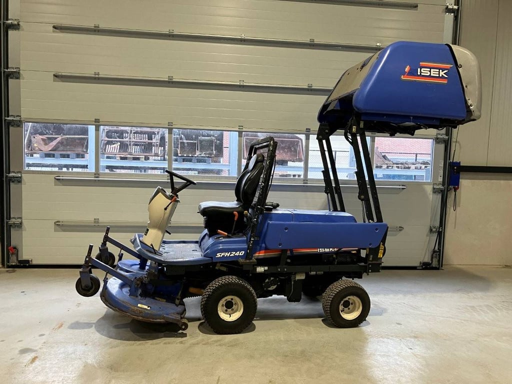 Riding Mower Iseki SFH240F Diesel 2010 2010 Iseki SFH240F 2010 1 image 13