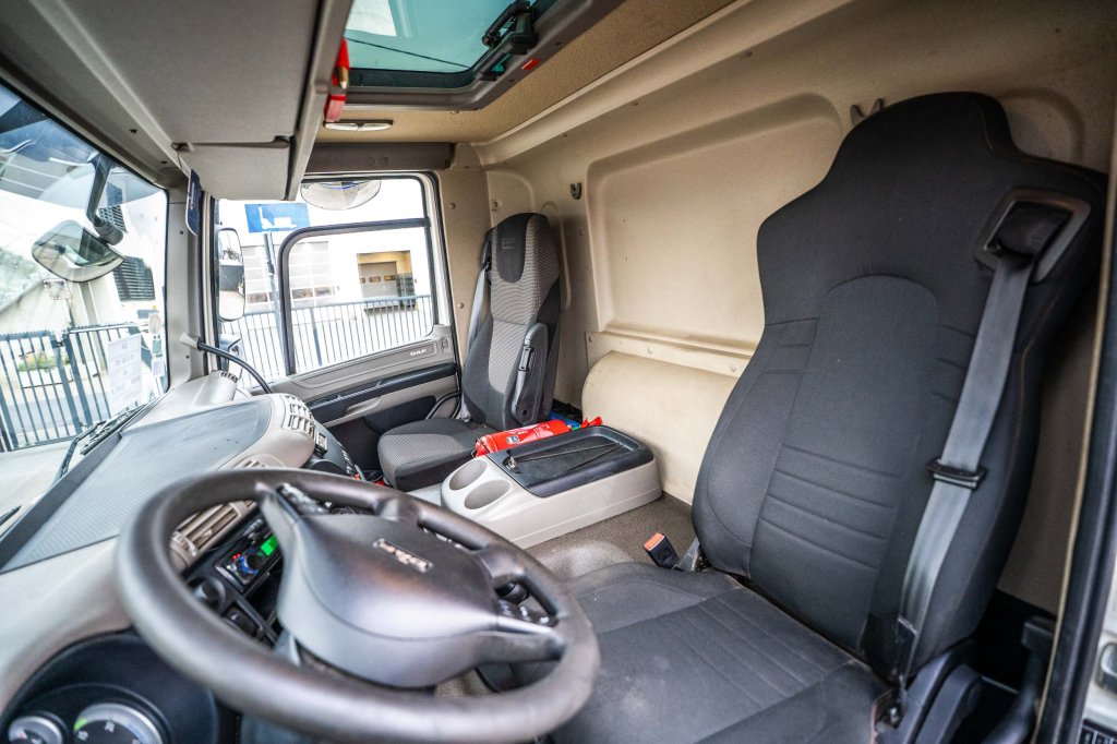 DAF CF 75 360 +ALU MAGYAR 13.500L /4COMP + INTARDER 2012 E65096 DAF 75 360 +ALU MAGYAR 13.500L /4COMP + INTARDER 2012 1 im...