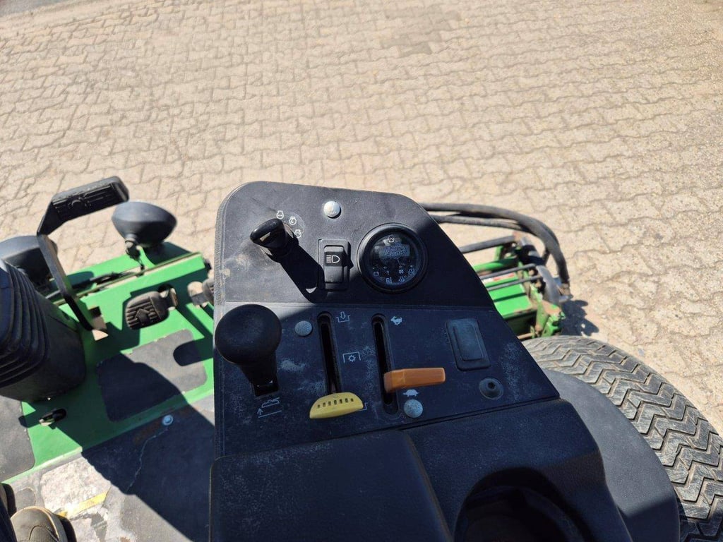 John Deere 8700 PC FM Diesel Riding Mower 2010 8700 PC FM 2010 1 image 6