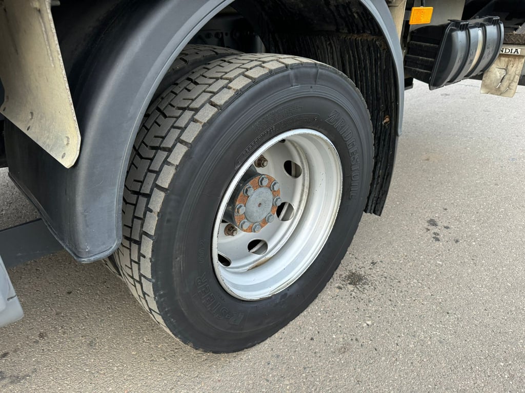 MercedesBenz Atego 4x2 Cargo Truck EURO5 2013 70001657 MercedesBenz Atego 4x2 Cargo EURO5 2013 1 image 15