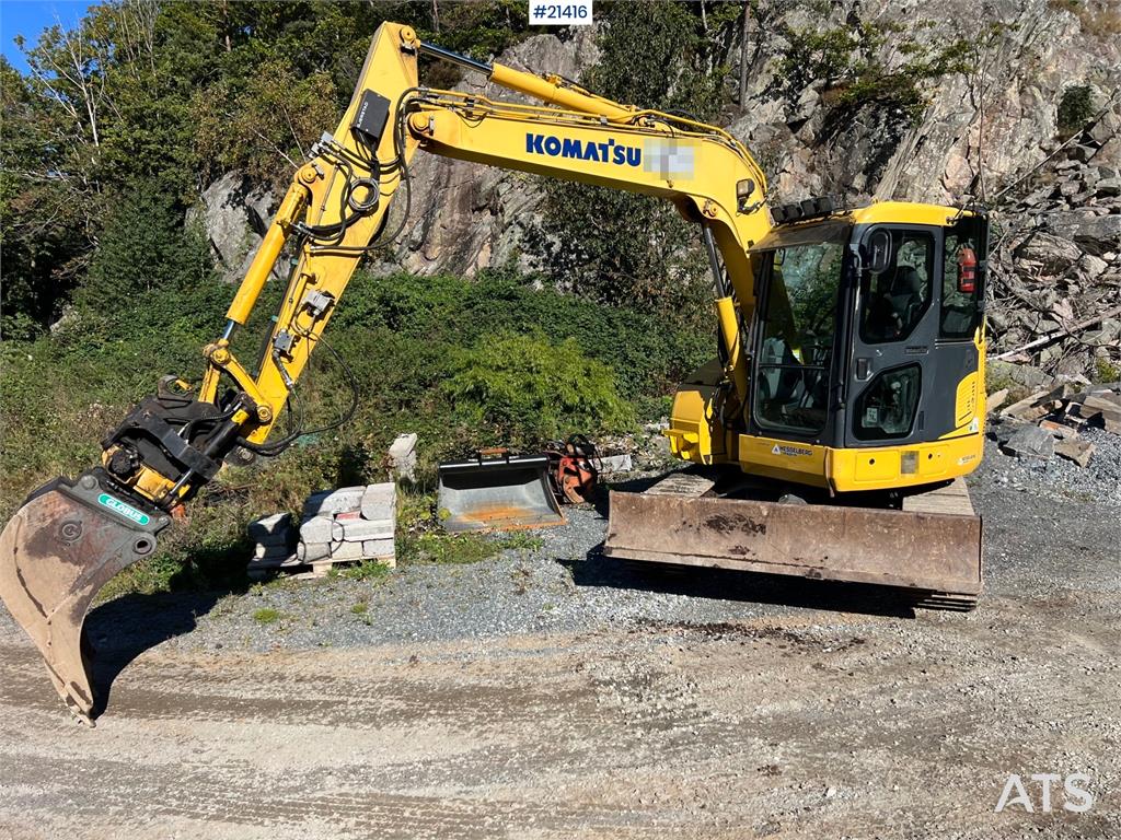 Komatsu PC78us Excavator w/ Rototilt, sanding bucket, narr 2015 21416 PC78us Excavator w/ Rototilt, sanding bucket, narr 2...