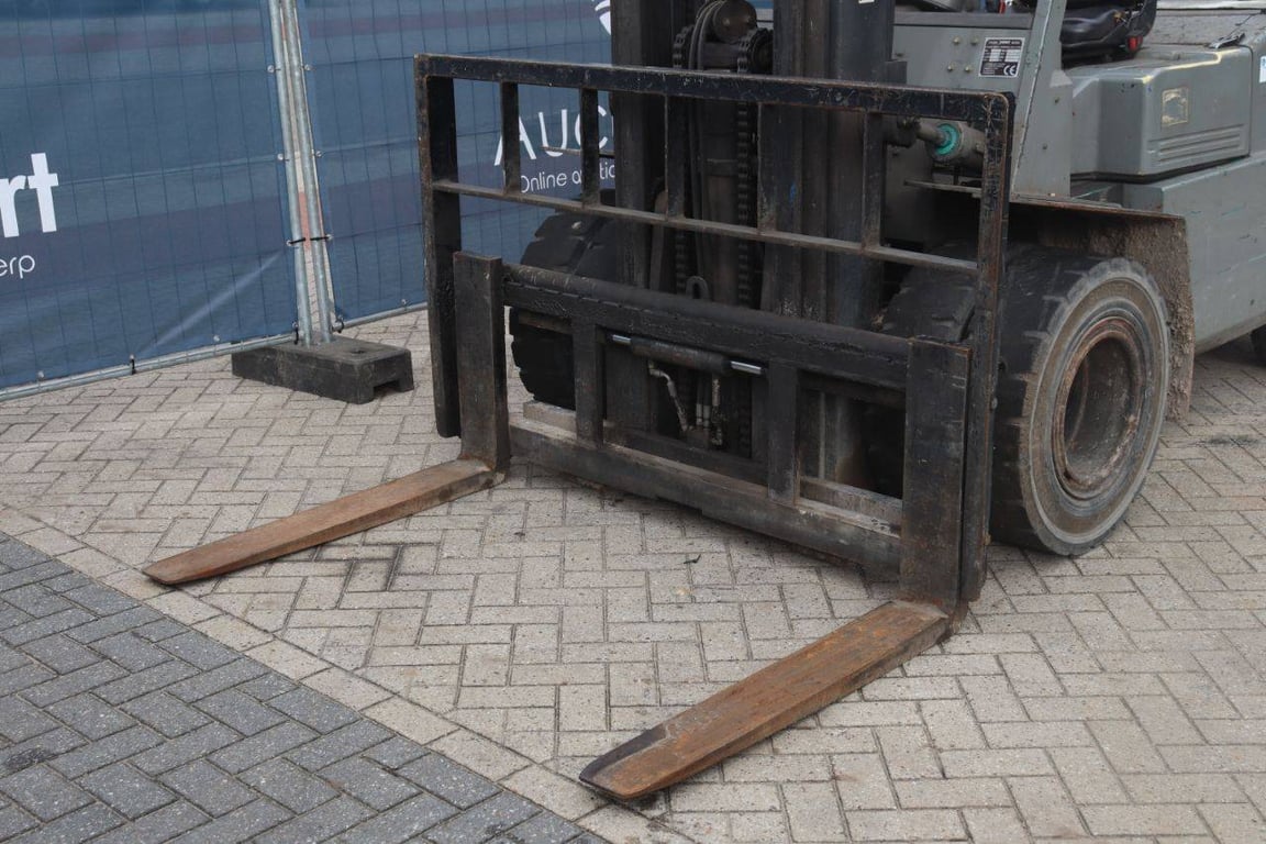 Forklift Yang FD-45TIP Diesel 4500kg 4.7m 1999 1999 Yang FD-45IIP 1999 1 Forklift image 10