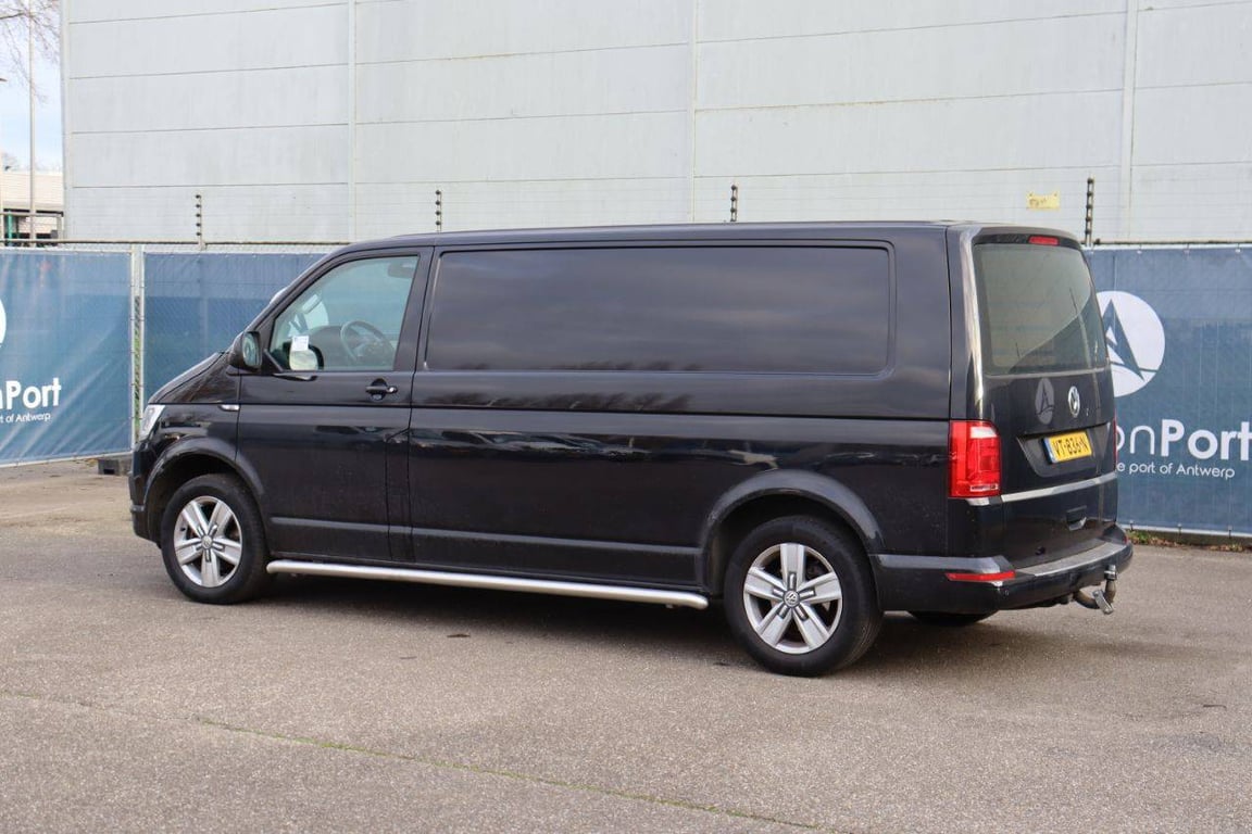 Volkswagen Transporter Diesel 2016 Van 2016 Volkswagen Transporter 2016 1 image 4