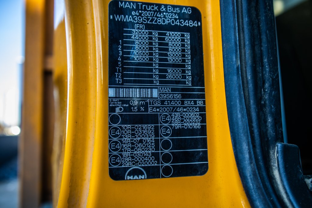 MAN TGS 41.400 BB+E5 - 8X4 2013 E59490 TGS 41.400 BB+E5 - 8X4 2013 1 image 11