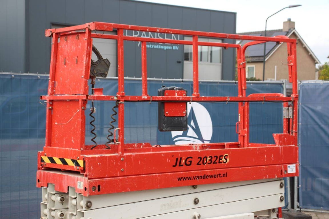 JLG 2032ES Electric Scissor Lift 2016 2016 2032ES 2016 1 Scissor Lifts image 10