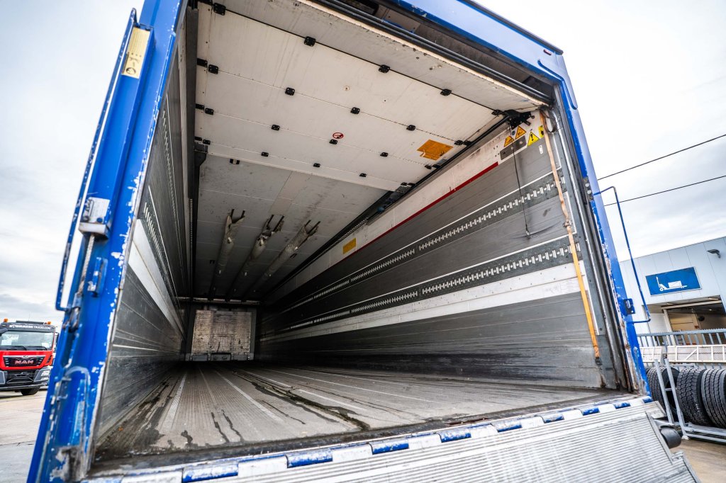 SCHMITZ SCB-S3B+ TK SLXe300 - 4210 H 2015 E65212 Schmitz Cargobull SCB-S3B+ TK SLXe300 - 4210 H 2015 1 image 6