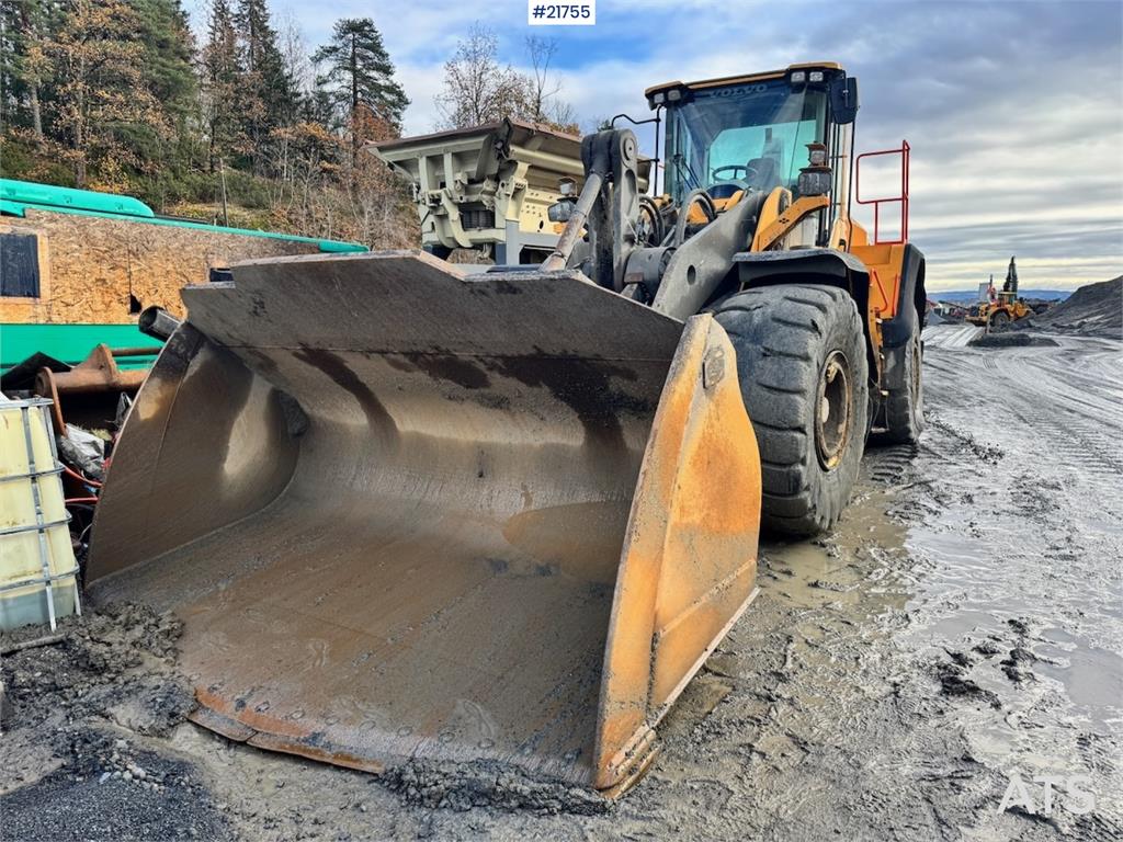 Volvo L180H Wheel Loader w/ Bucket. 2018 21755 L180H Wheel Loader w/ Bucket. 2018 1 Wheel Loaders image 3