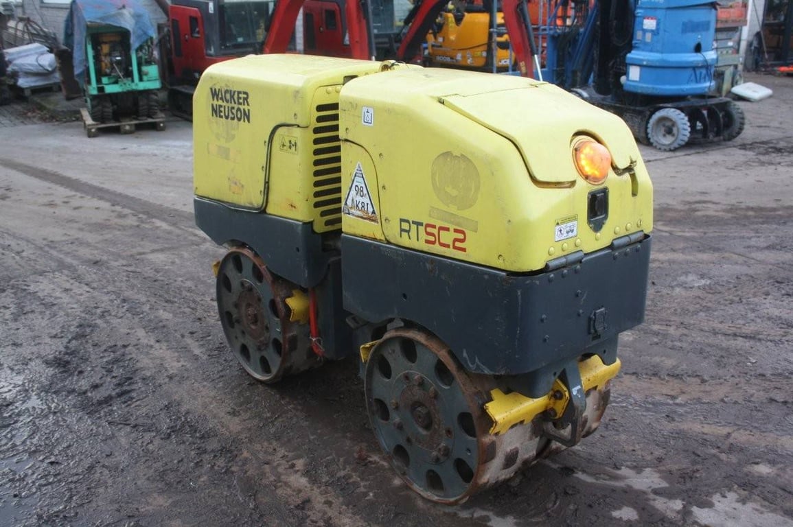 Vibratory roller Wacker Neusen Roller RT Diesel 14kW 2014 2014 Neuson Roller RT 2014 1 image 5