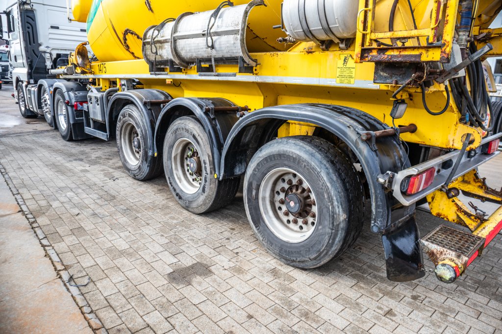 DE BUF BETON MIXER/MALAXEUR/MISCHER 12M3 2017 E61062 De Buf BETON MIXER/MALAXEUR/MISCHER 12M3 2017 1 image 6