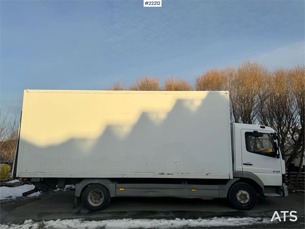 Mercedes-Benz Atego 815 2004 22212 Atego 815 2004 1 image 4