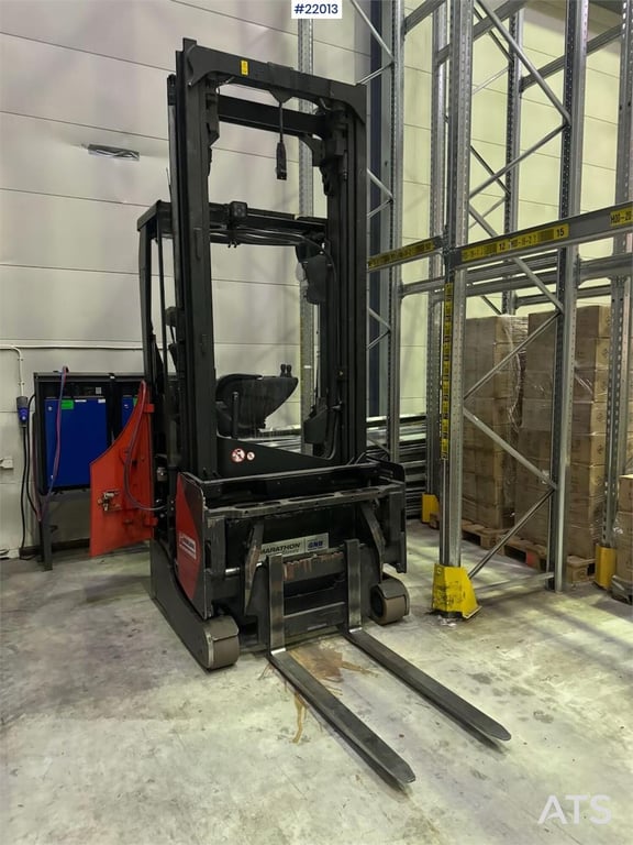 Linde R14X-03 Reach Truck 2015 22013 R14X-03 Reach Truck 2015 1 Forklift image 16