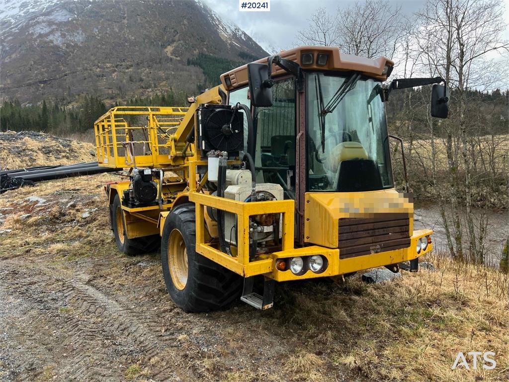 Hydrema 912B w/ 2007 Essverk Platform 912 lift with basket 2003 20241 Hydrema 912B w/ 2007 Essverk Platform 912 lift with ...