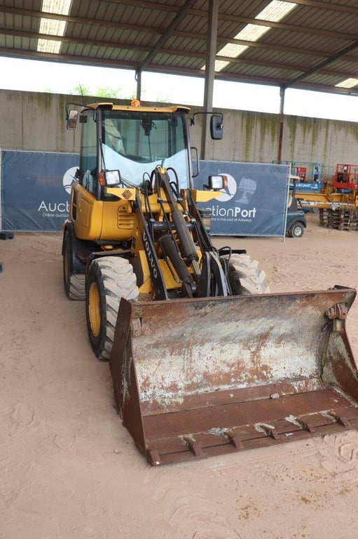 Wheel loader Volvo L25F-P Diesel 58 hp 2010 2010 L25F-P 2010 1 image 6
