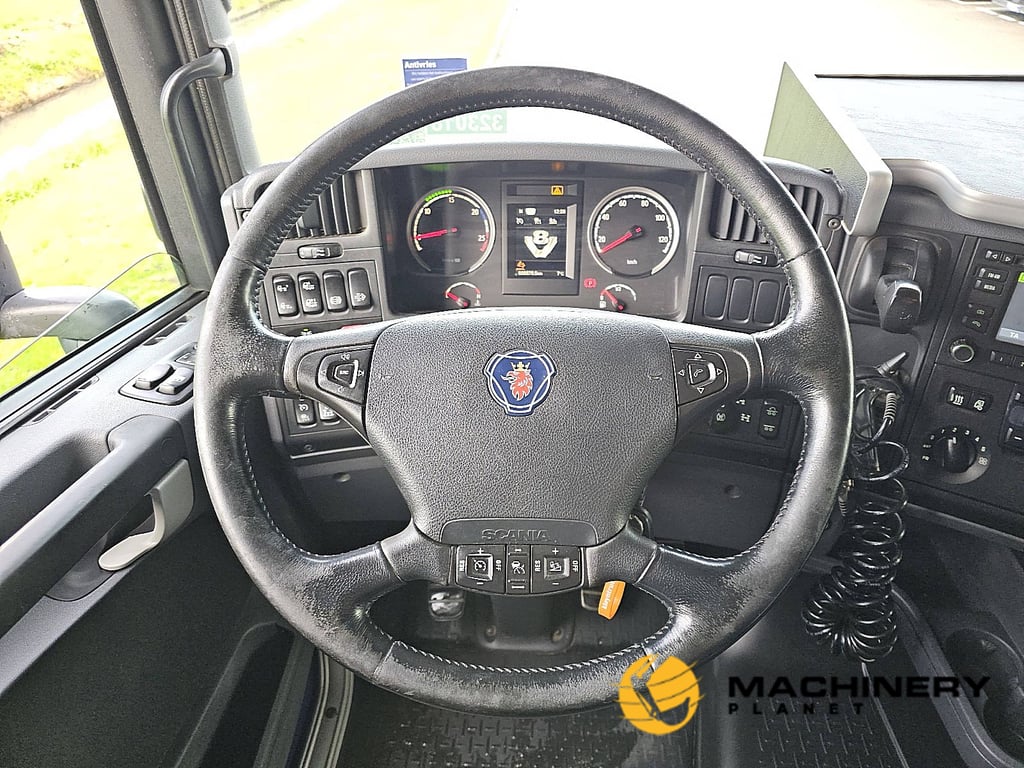 SCANIA R580 6x4 v8 ret. pto. hyd 2016 R580 6X4 V8 RET. PTO. HYD 2016 1 Tractor Units image 7