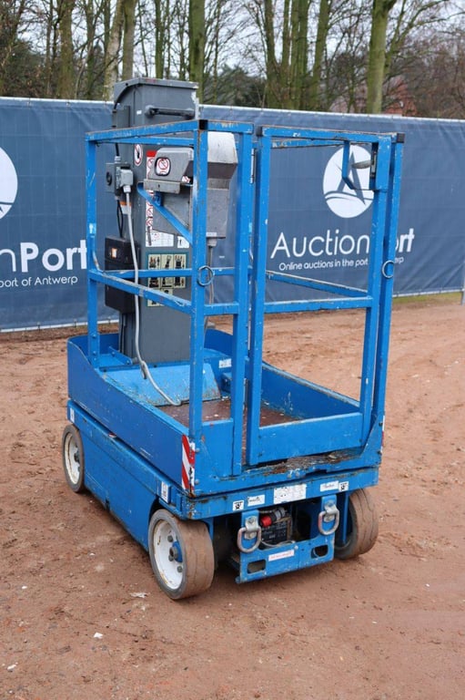 Skyjack SJ12 Electric Mast Lift 5.6m 2015 2015 SJ12 2015 1 image 7