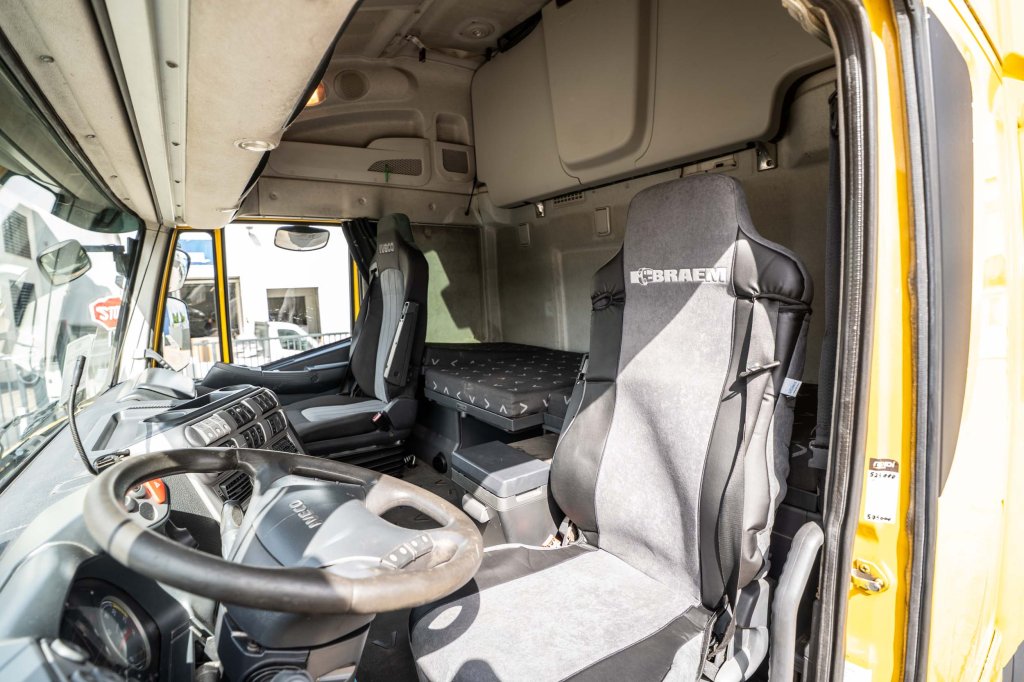 IVECO STRALIS 450-E5+KIPHYDR. 2008 E63996 STRALIS 450-E5+KIPHYDR. 2008 1 image 8