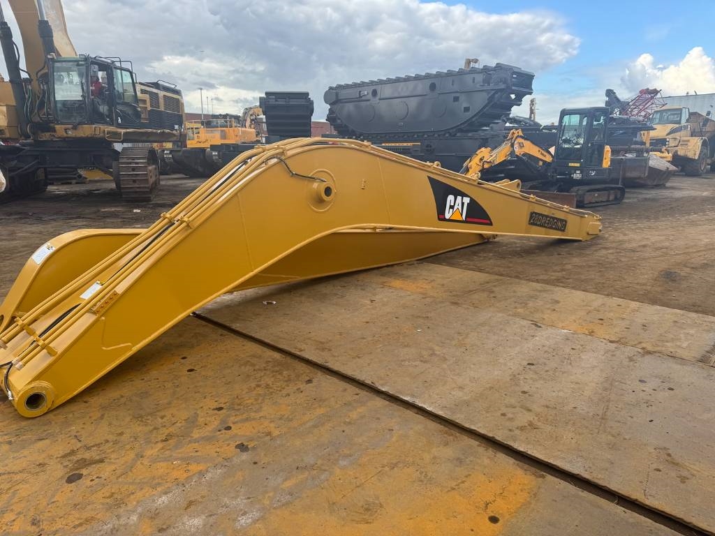 CAT 320 D L LONG REACH BOOM 15M UNUSED 2025 5405A 320 D L LONG REACH BOOM 15M UNUSED 2025 1 image 2
