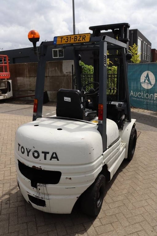 Forklift Toyota 62-6FDF30 Diesel 3000kg 4.0m 1997 1997 62-6FDF30 1997 1 Forklift image 7