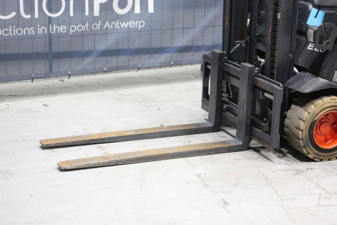 Forklift Linde E20L-01 Electric 2000kg 2012 2012 E20L-01 2012 1 Forklift image 9