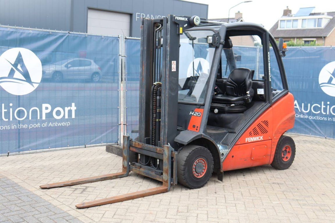 Forklift Linde H20D-01 Diesel 2000kg 6m 2012 2012 H20D-01 2012 1 Forklift image 9