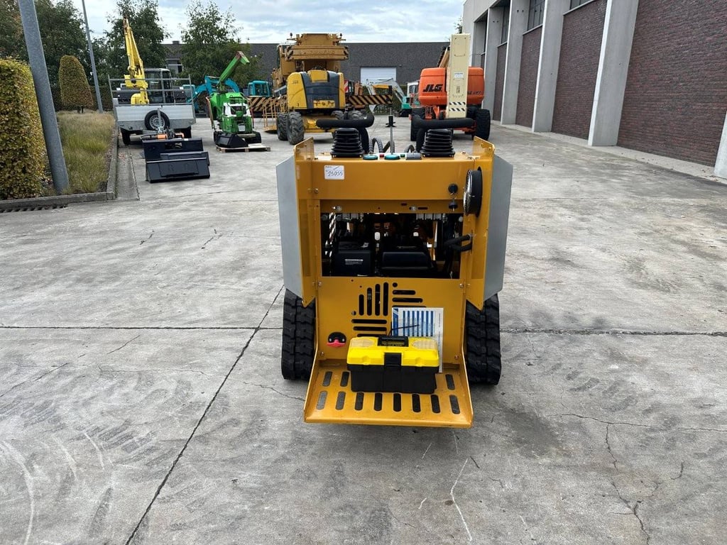 Skid Steer Loader IR IRL30 Petrol 2025 New with excavator arm 2025 IRL30 2025 0 image 6