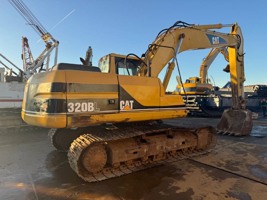 CAT 320 B L 2000 5440 320 B L 2000 1 Crawler Excavators image 6
