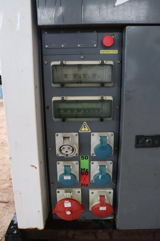 Generator SDMO R220C3 Diesel 200kVA 2012 2012 SDMO R220C3 2012 1 Generators image 12