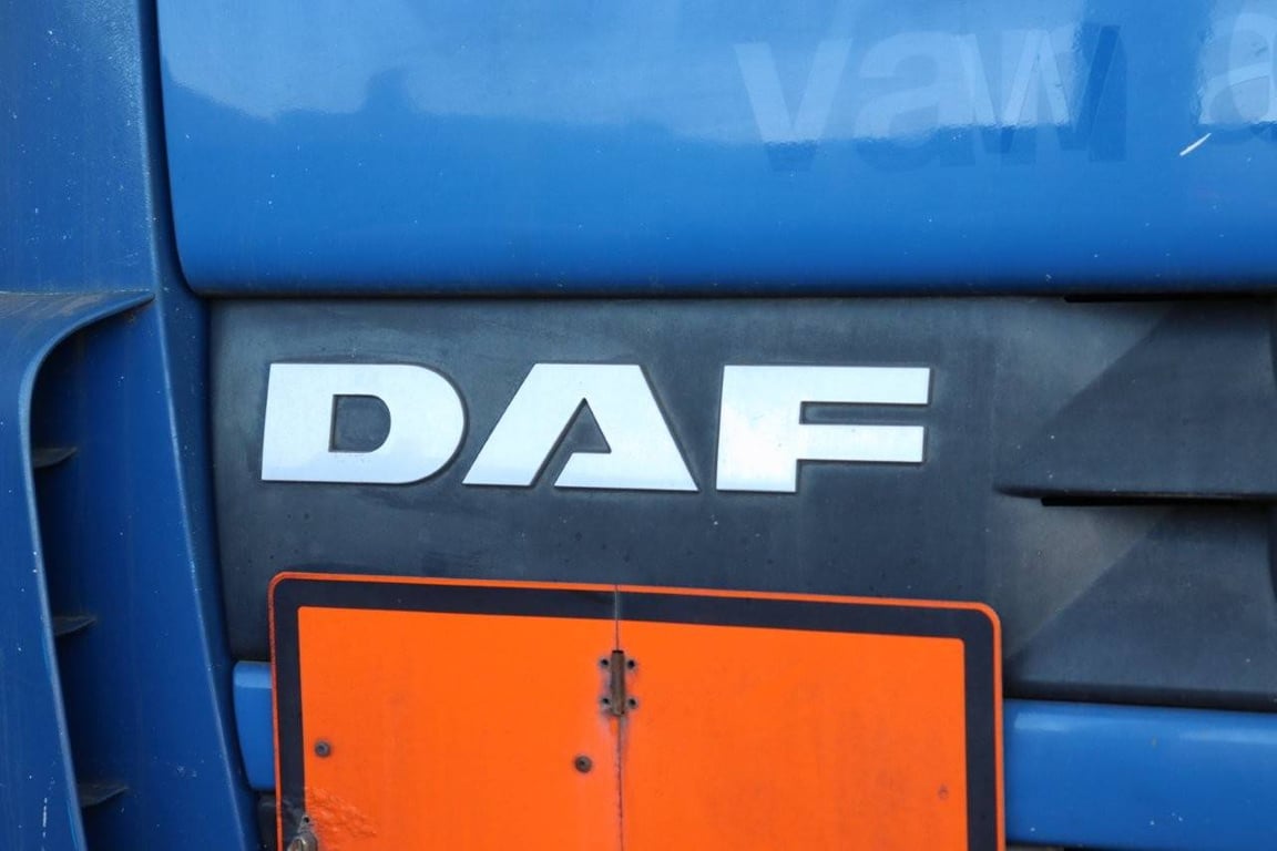 Hooklift system Truck DAF CF85.360 Diesel 2012 2012 DAF CF85.360 2012 1 image 11