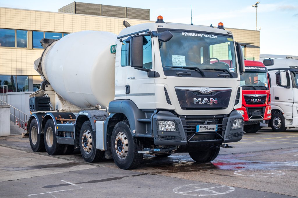 MAN TGS 32.360 BB+ MIXER 9M³ 2016 E60746 TGS 32.360 BB+ MIXER 9M³ 2016 1 image 2