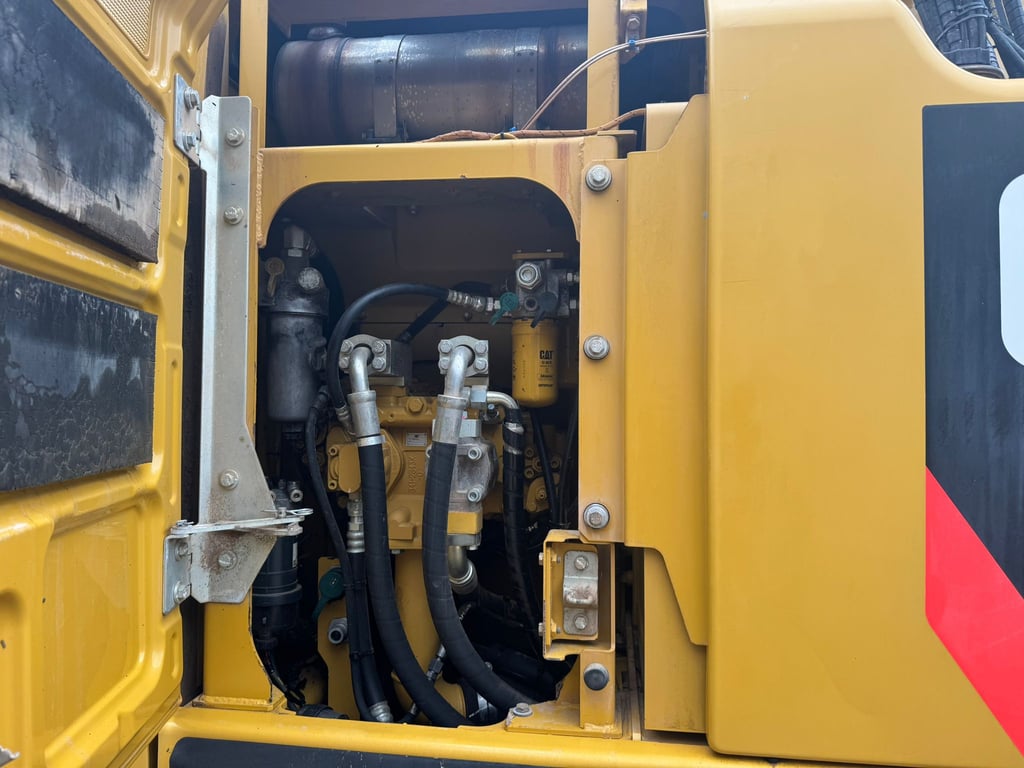 Caterpillar 320E LRR 2013 00033659 320E LRR 2013 1 image 9